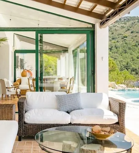 Olivos V.i.p Poolvilla Kritinia Kámirosz